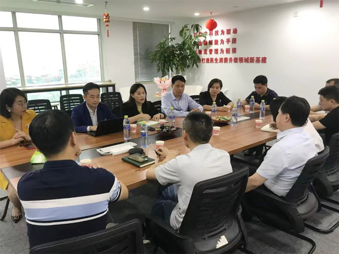 永新昌與云倉配，舉行隆重戰(zhàn)略合作簽約儀式。強(qiáng)強(qiáng)聯(lián)手，合作共贏