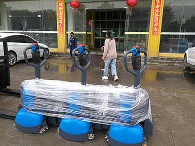 比亞迪叉車藍(lán)蟻Mini電動(dòng)托盤搬運(yùn)車也走三臺